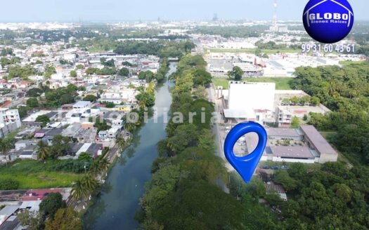 Terreno en venta en Paraíso: En el boulevard